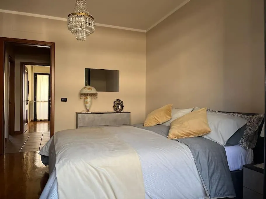 To Florence Apartment Prato  Italia